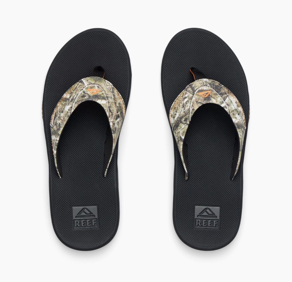 Fanning Men's Water-Friendly Flip-Flops